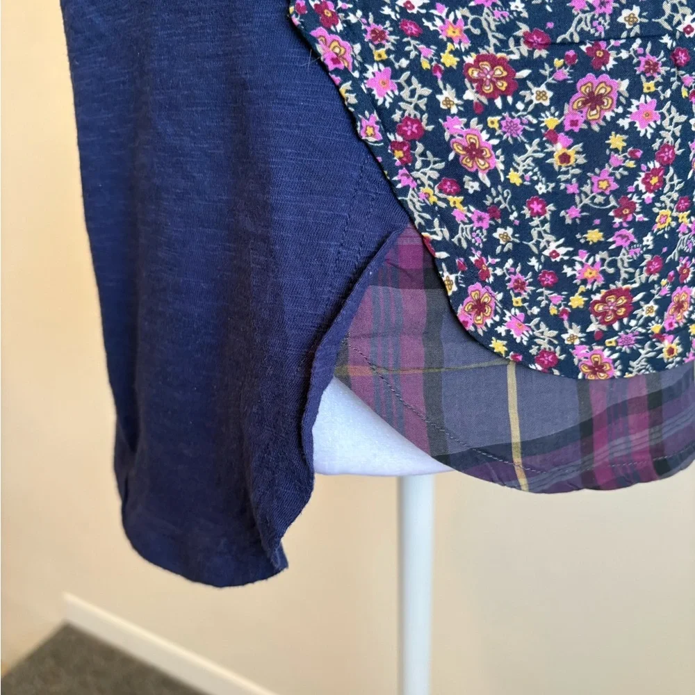 XS Anthropologie Postmark Navy Floral and Plaid Contrast Top
